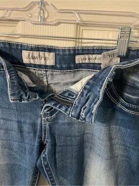 Daytrip Medium Blue Leo Bootcut Jeans 31Long